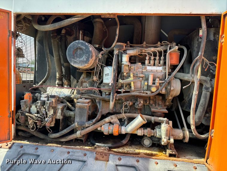 image for item DV5801 1999 Athey street sweeper truck