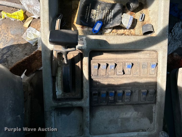 image for item DV5801 1999 Athey street sweeper truck