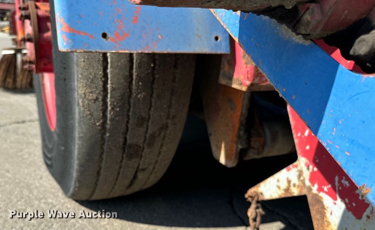 image for item DV5801 1999 Athey street sweeper truck