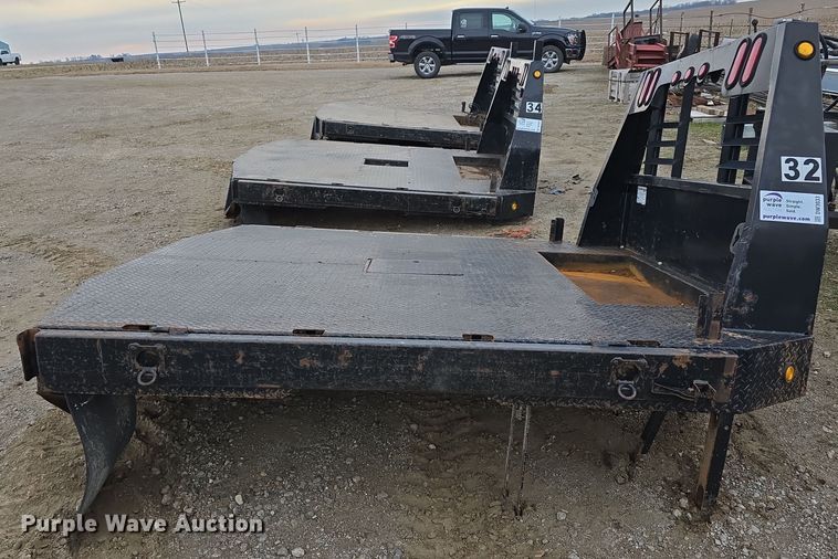image for item DW3033 Flatbed