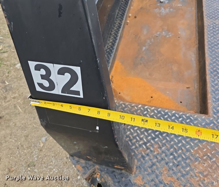 image for item DW3033 Flatbed