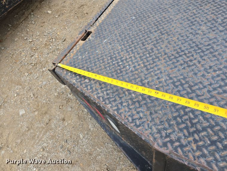 image for item DW3033 Flatbed