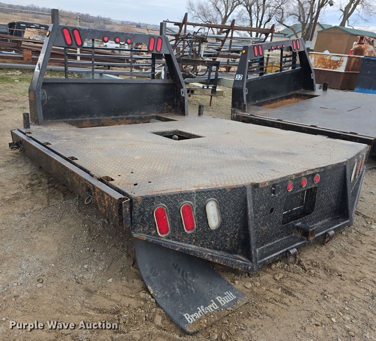 image for item DW3034 Flatbed