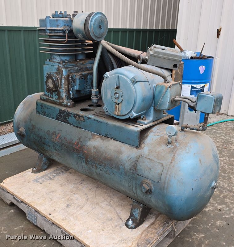 image for item DW3036 1964 Curtis MFG air compressor