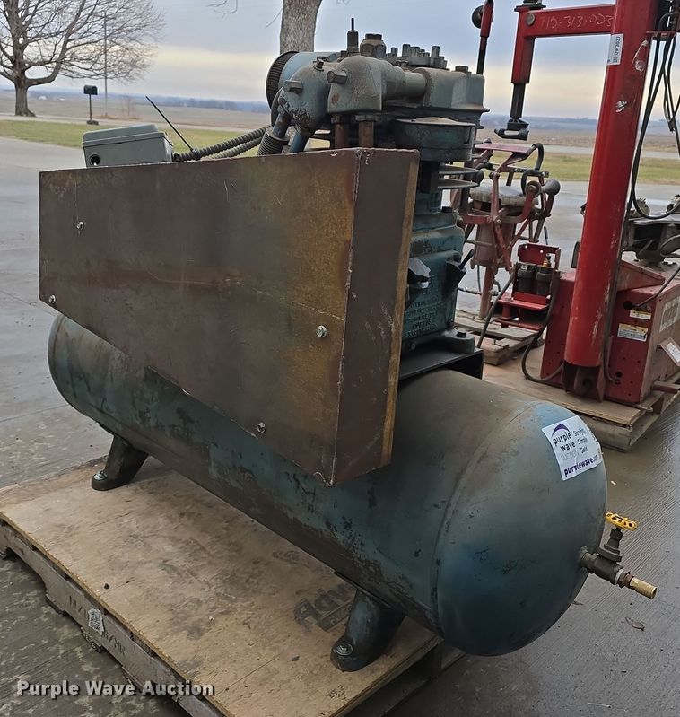 image for item DW3036 1964 Curtis MFG air compressor