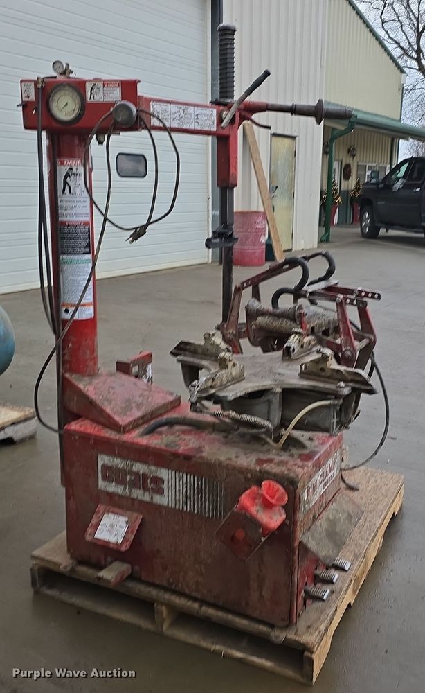 image for item DW3037 Coats 5065EX rim clamp tire machine