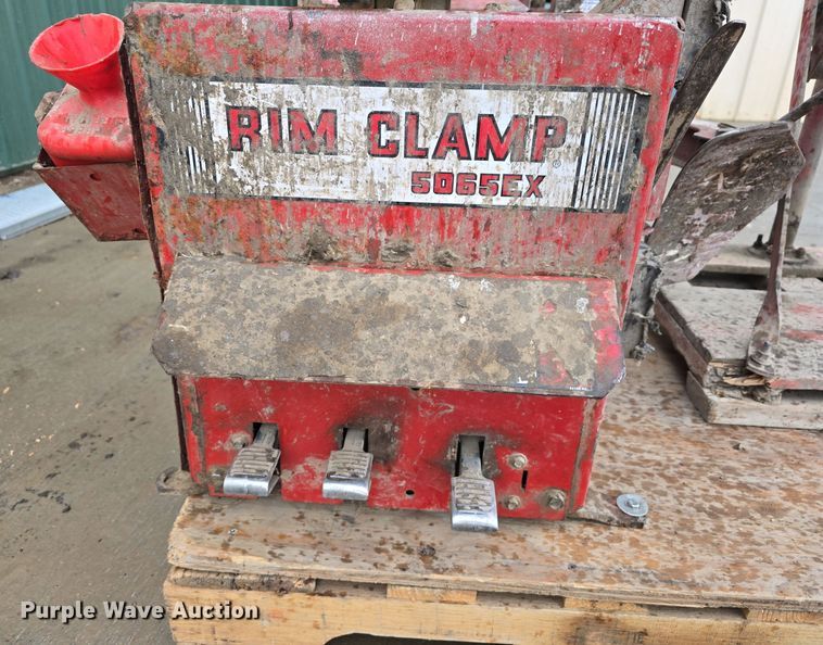 image for item DW3037 Coats 5065EX rim clamp tire machine