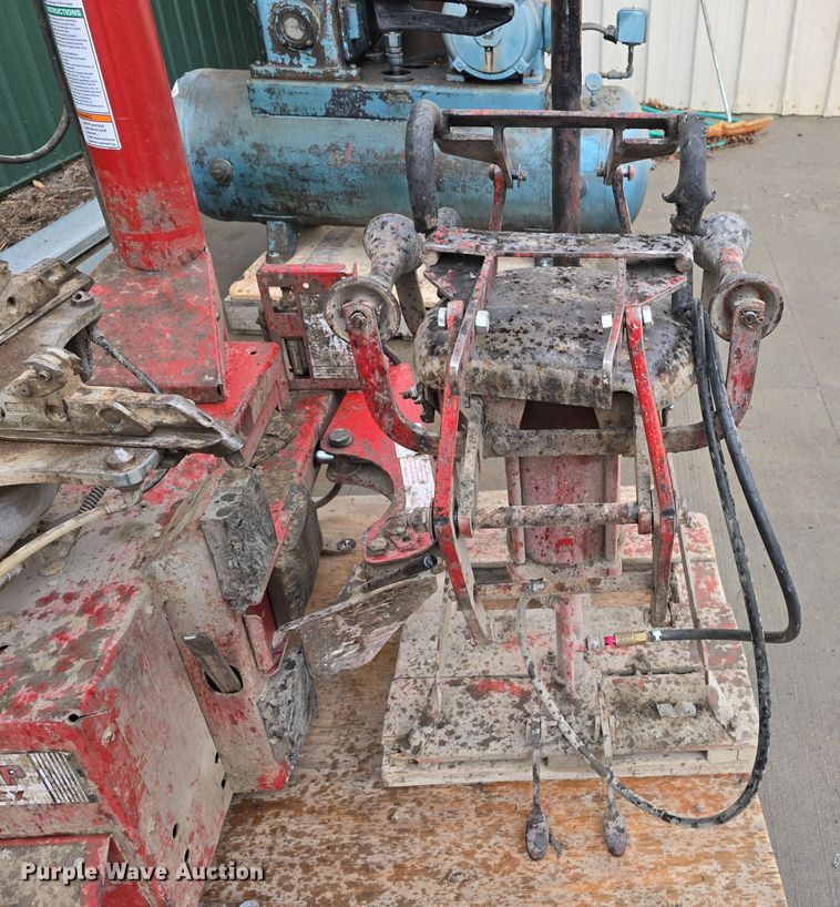 image for item DW3037 Coats 5065EX rim clamp tire machine