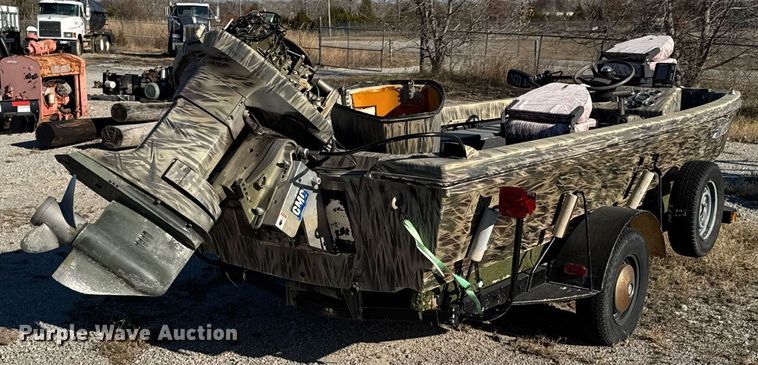 image for item DX1427 1975 Ranger Catfish Hunter boat