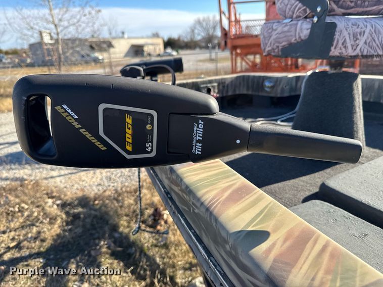 image for item DX1427 1975 Ranger Catfish Hunter boat