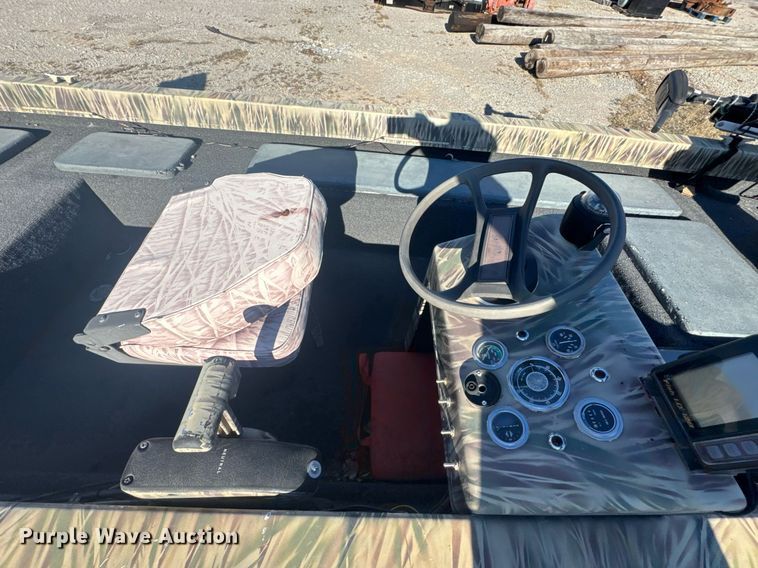 image for item DX1427 1975 Ranger Catfish Hunter boat