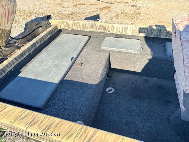 image for item DX1427 1975 Ranger Catfish Hunter boat