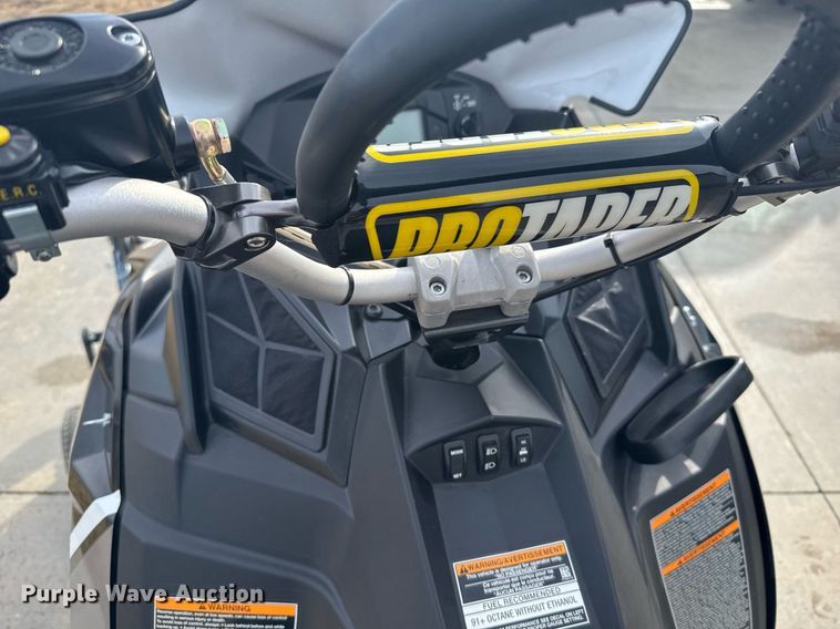 image for item DX3927 2013 Polaris 800 Pro RMK snowmobile