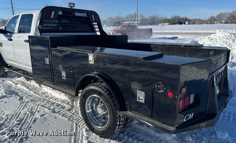 image for item DX3939 2011 Dodge Ram 5500 Crew Cab flatbed truck