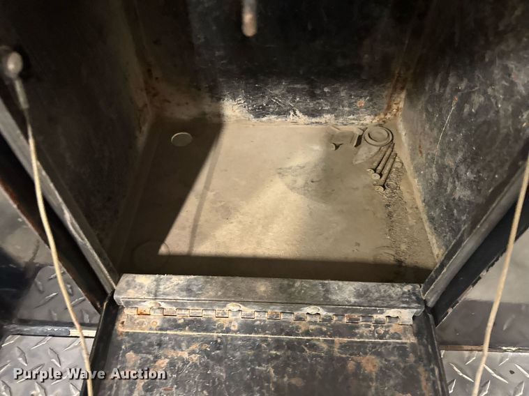 image for item DX3939 2011 Dodge Ram 5500 Crew Cab flatbed truck