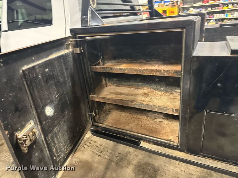 image for item DX3939 2011 Dodge Ram 5500 Crew Cab flatbed truck