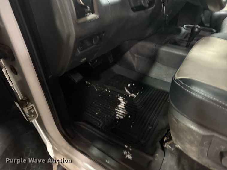 image for item DX3939 2011 Dodge Ram 5500 Crew Cab flatbed truck