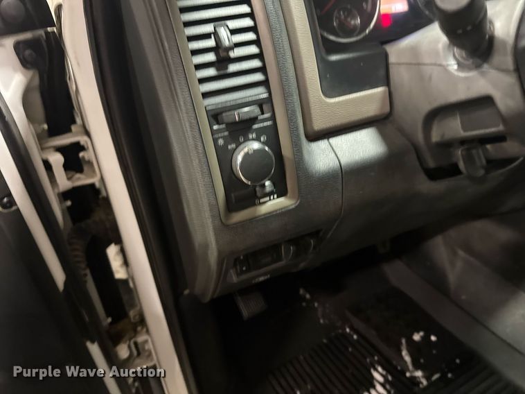 image for item DX3939 2011 Dodge Ram 5500 Crew Cab flatbed truck