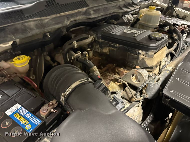 image for item DX3939 2011 Dodge Ram 5500 Crew Cab flatbed truck