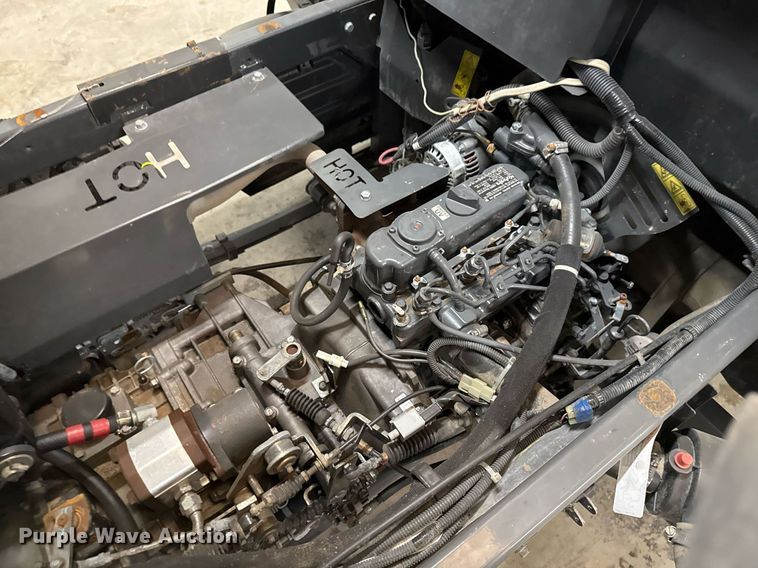 image for item EG2261 2010 Kubota RTV900 utility vehicle