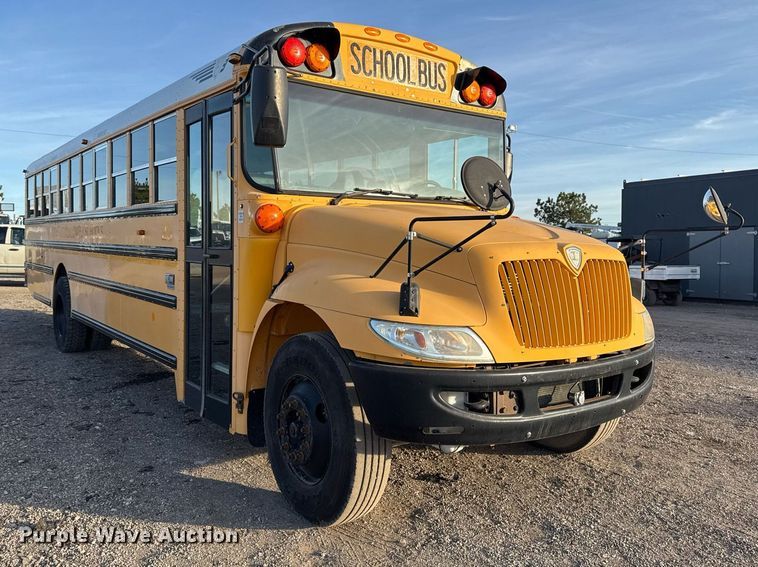 image for item EG2361 2009 IC PB105 school bus