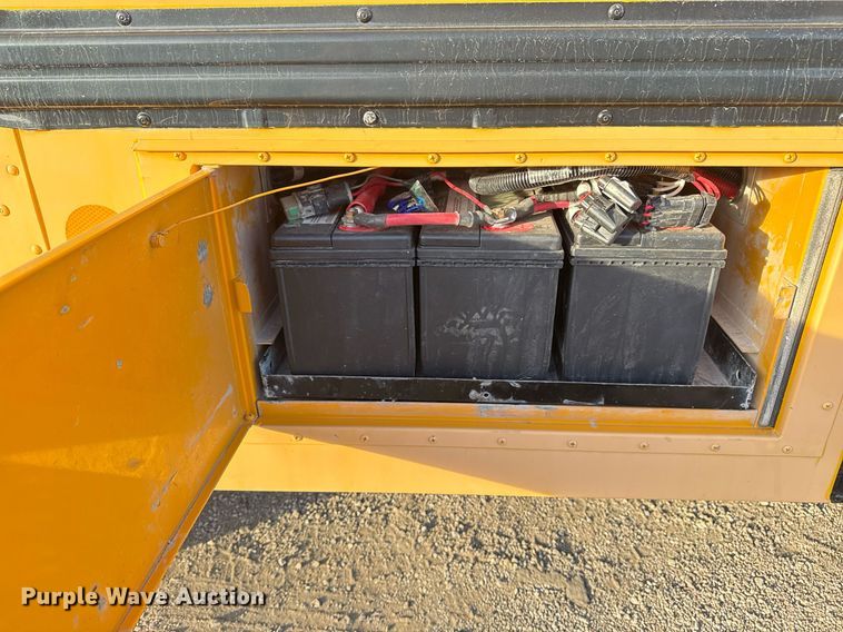 image for item EG2361 2009 IC PB105 school bus