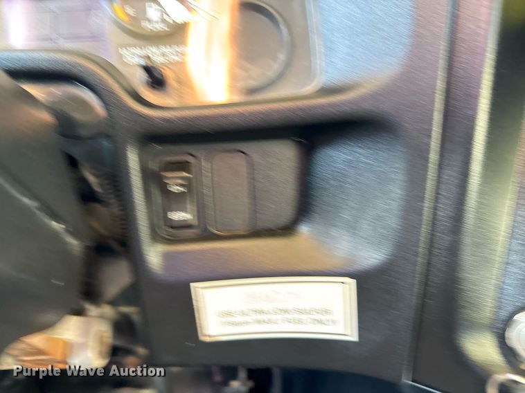 image for item EG2361 2009 IC PB105 school bus