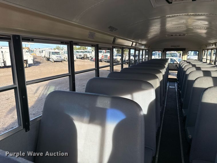 image for item EG2361 2009 IC PB105 school bus