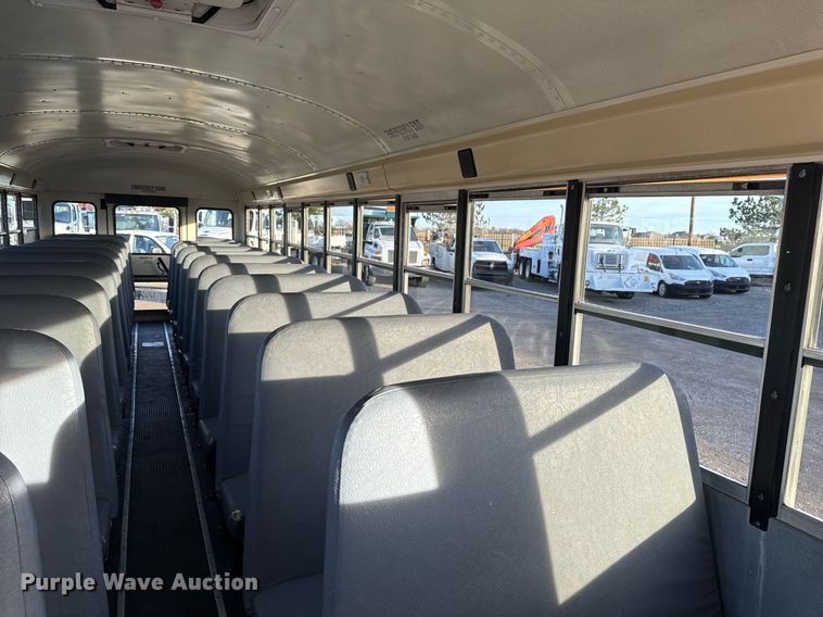 image for item EG2361 2009 IC PB105 school bus