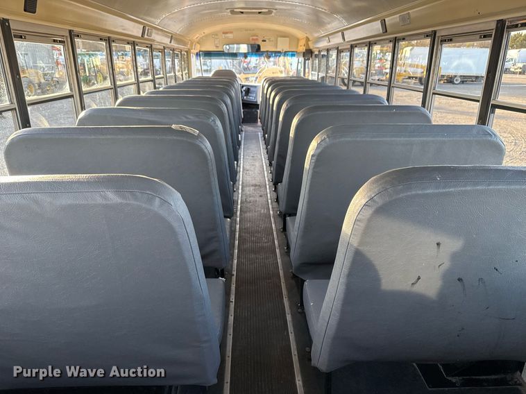 image for item EG2361 2009 IC PB105 school bus