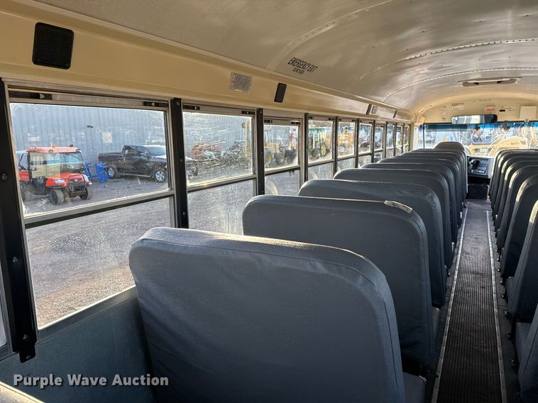 image for item EG2361 2009 IC PB105 school bus