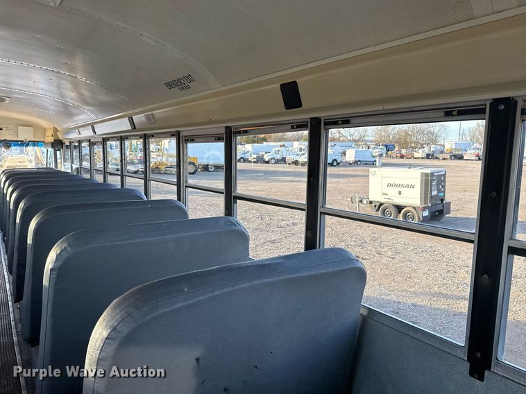 image for item EG2361 2009 IC PB105 school bus