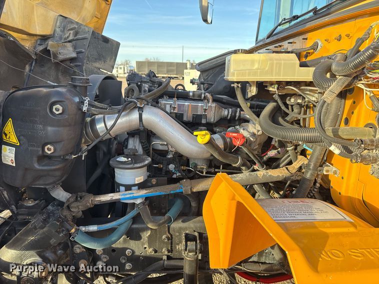 image for item EG2361 2009 IC PB105 school bus