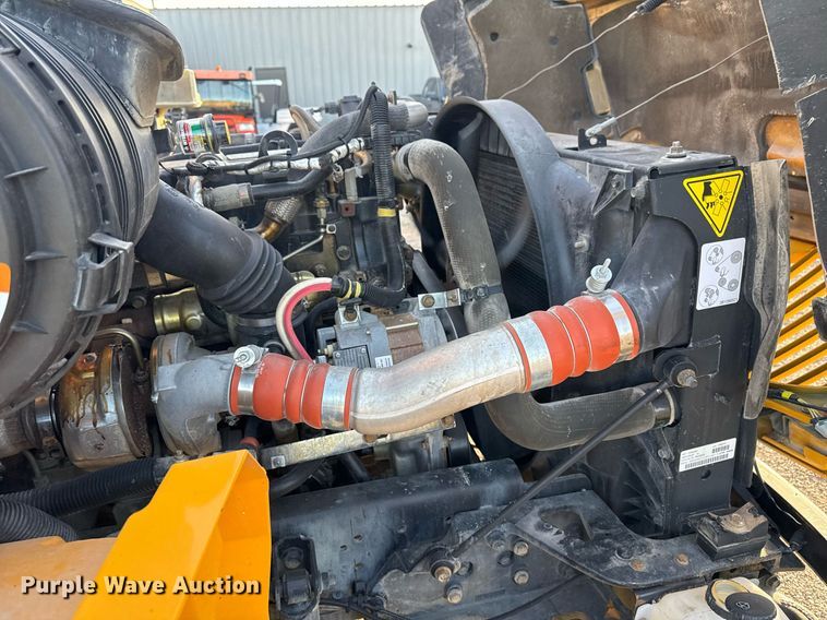 image for item EG2361 2009 IC PB105 school bus