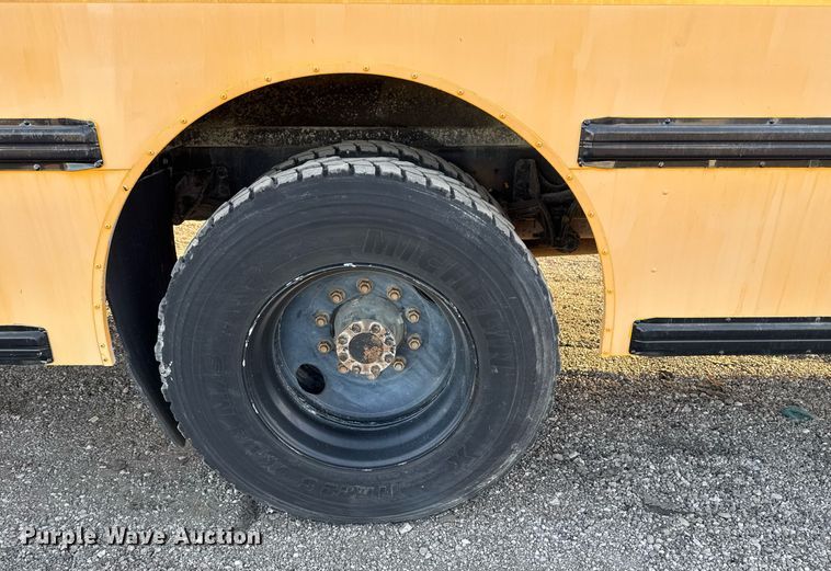 image for item EG2361 2009 IC PB105 school bus