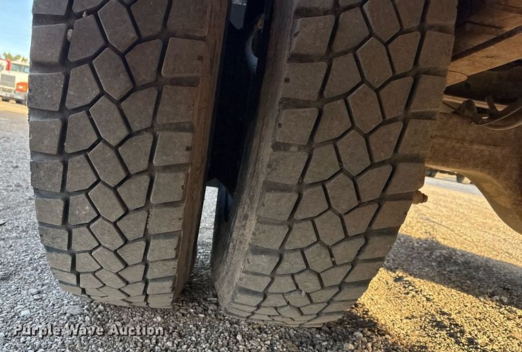 image for item EG2361 2009 IC PB105 school bus