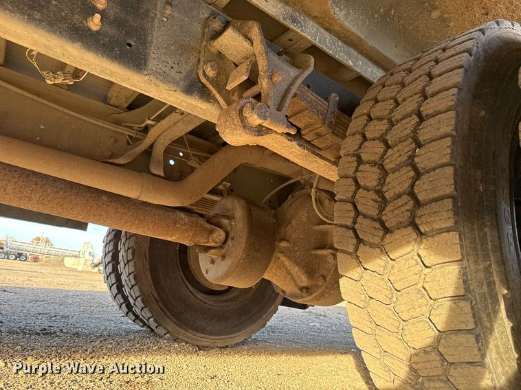 image for item EG2361 2009 IC PB105 school bus