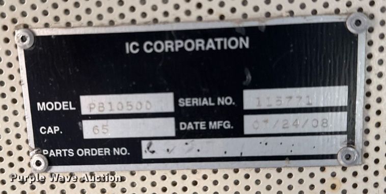 image for item EG2361 2009 IC PB105 school bus