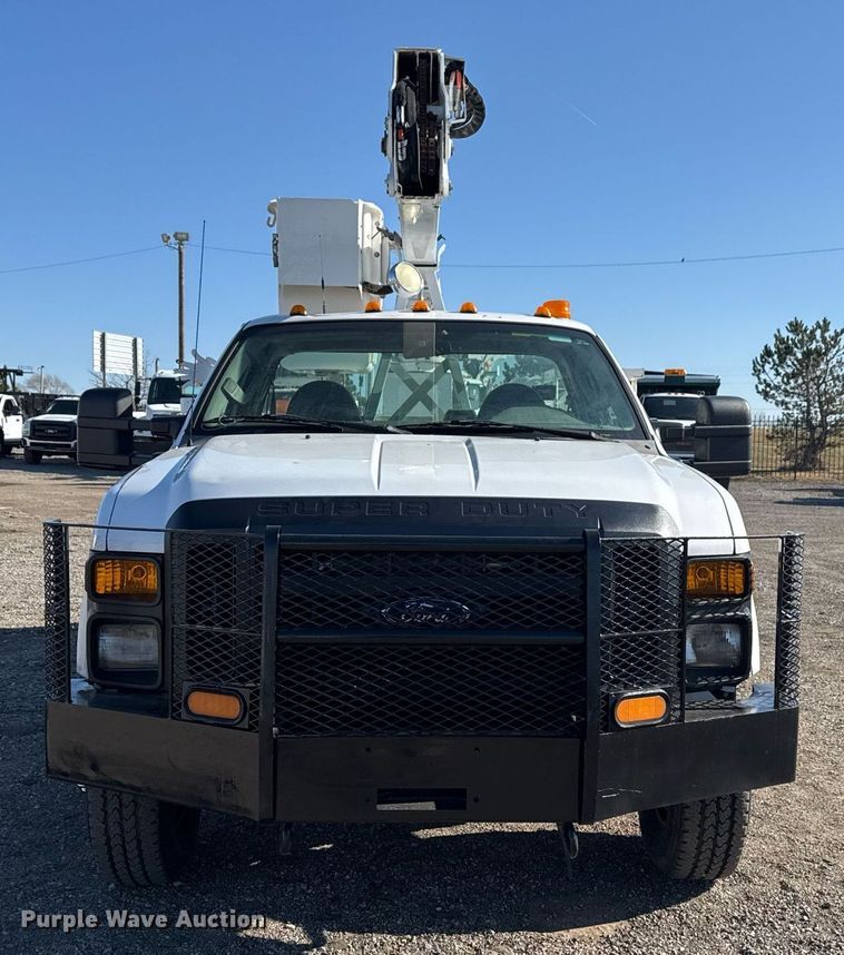 image for item EG2386 2009 Ford F350 Super Duty  bucket truck
