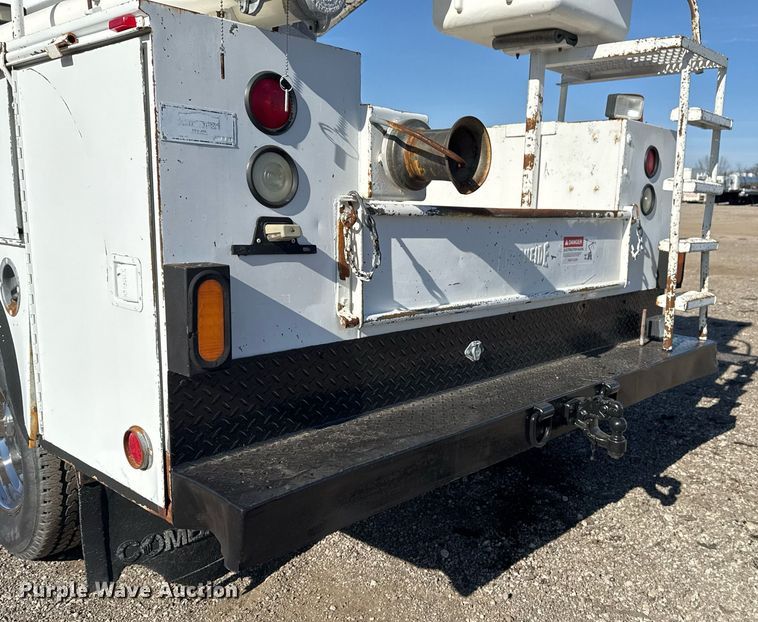 image for item EG2386 2009 Ford F350 Super Duty  bucket truck