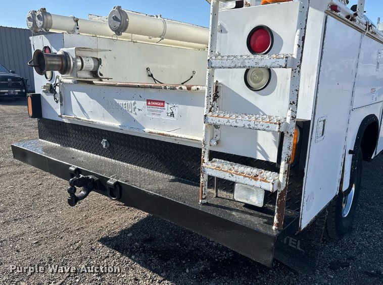 image for item EG2386 2009 Ford F350 Super Duty  bucket truck