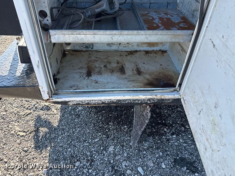 image for item EG2386 2009 Ford F350 Super Duty  bucket truck