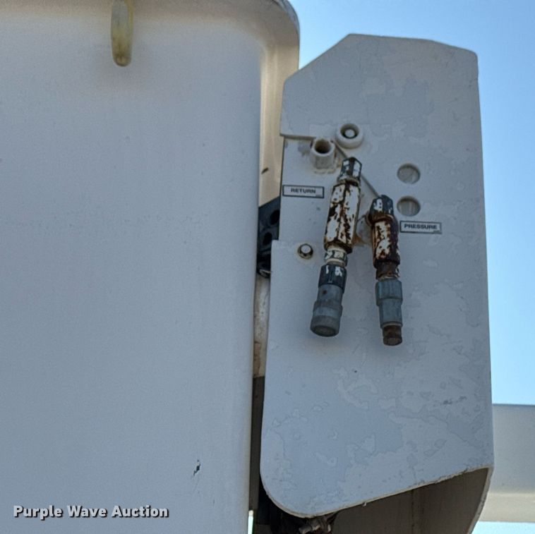 image for item EG2386 2009 Ford F350 Super Duty  bucket truck