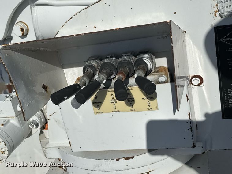 image for item EG2386 2009 Ford F350 Super Duty  bucket truck