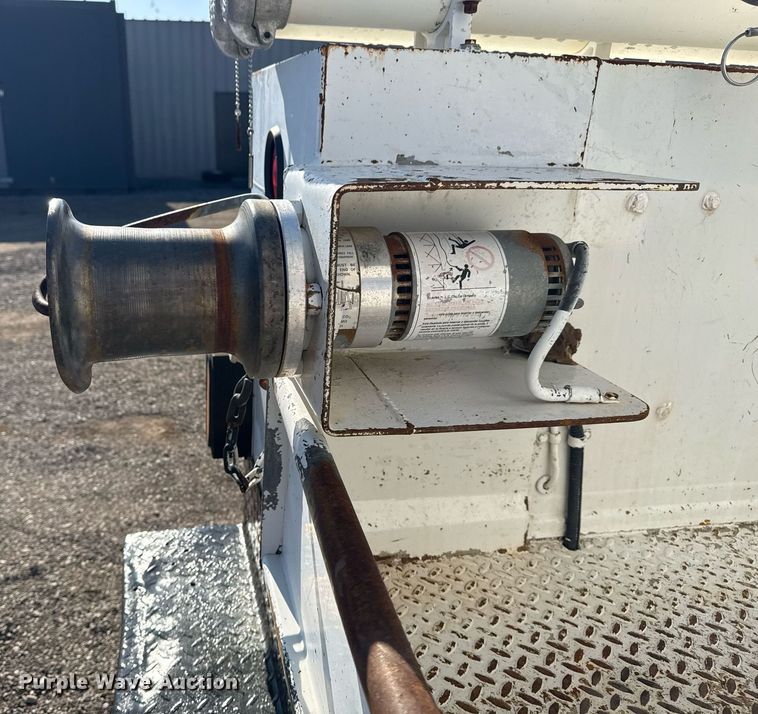 image for item EG2386 2009 Ford F350 Super Duty  bucket truck