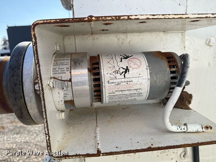 image for item EG2386 2009 Ford F350 Super Duty  bucket truck