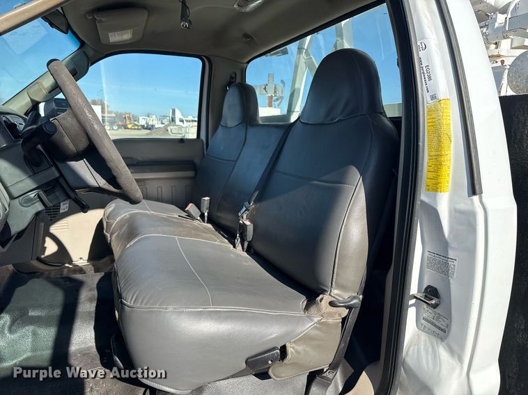 image for item EG2386 2009 Ford F350 Super Duty  bucket truck