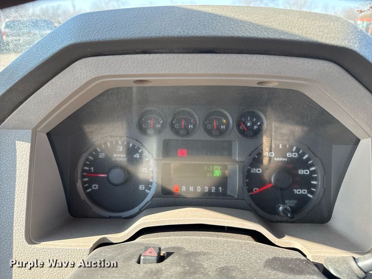 image for item EG2386 2009 Ford F350 Super Duty  bucket truck