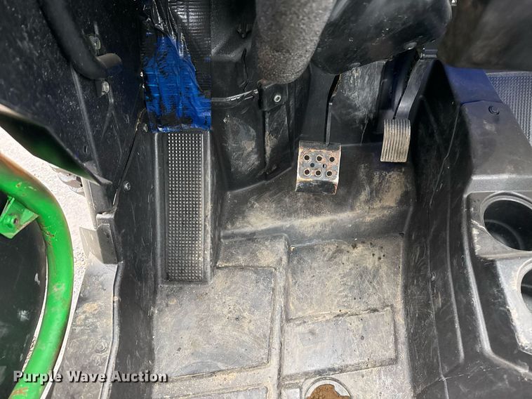 image for item EG2414 2015 Polaris Razor XP 1000 utility vehicle