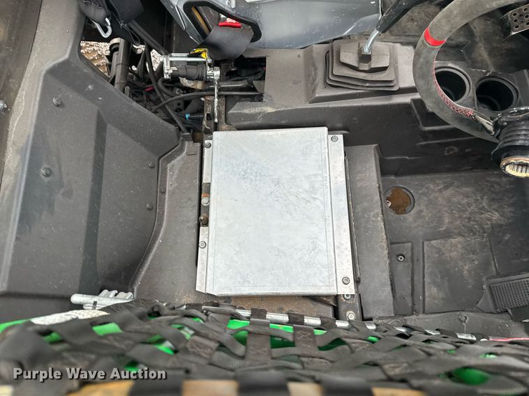 image for item EG2414 2015 Polaris Razor XP 1000 utility vehicle